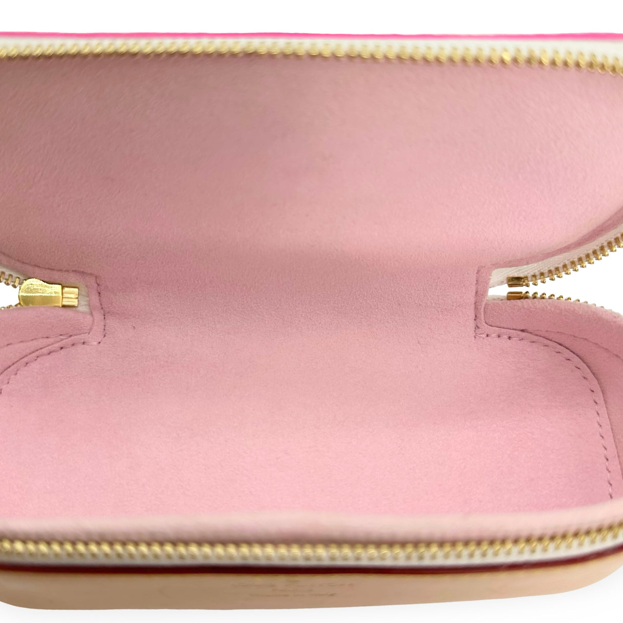LOUIS VUITTON: Monogram By the Pool Glasses Case