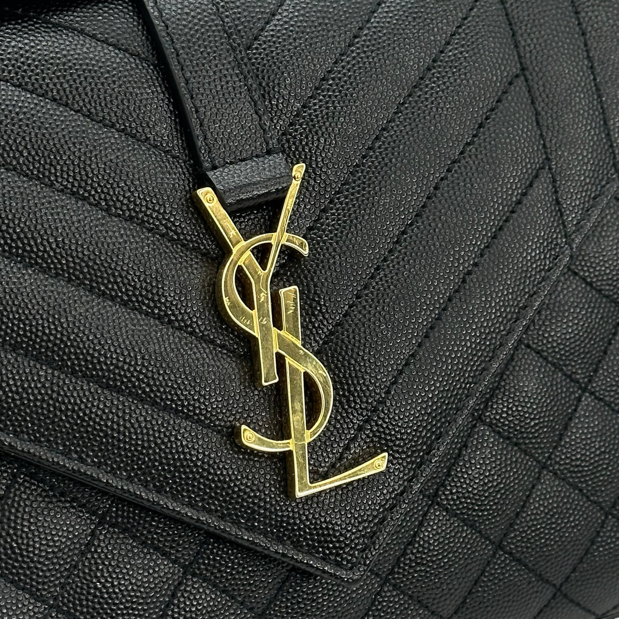SAINT LAURENT: Grain de Poudre Triquilt Medium Envelope Chain Bag
