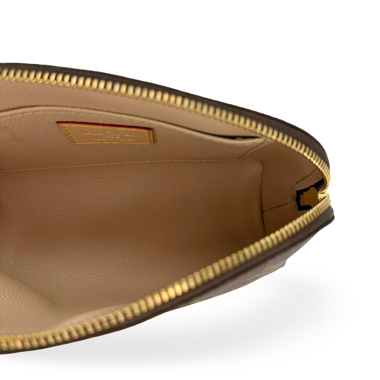 LOUIS VUITTON: Monogram Small Cosmetic Pouch