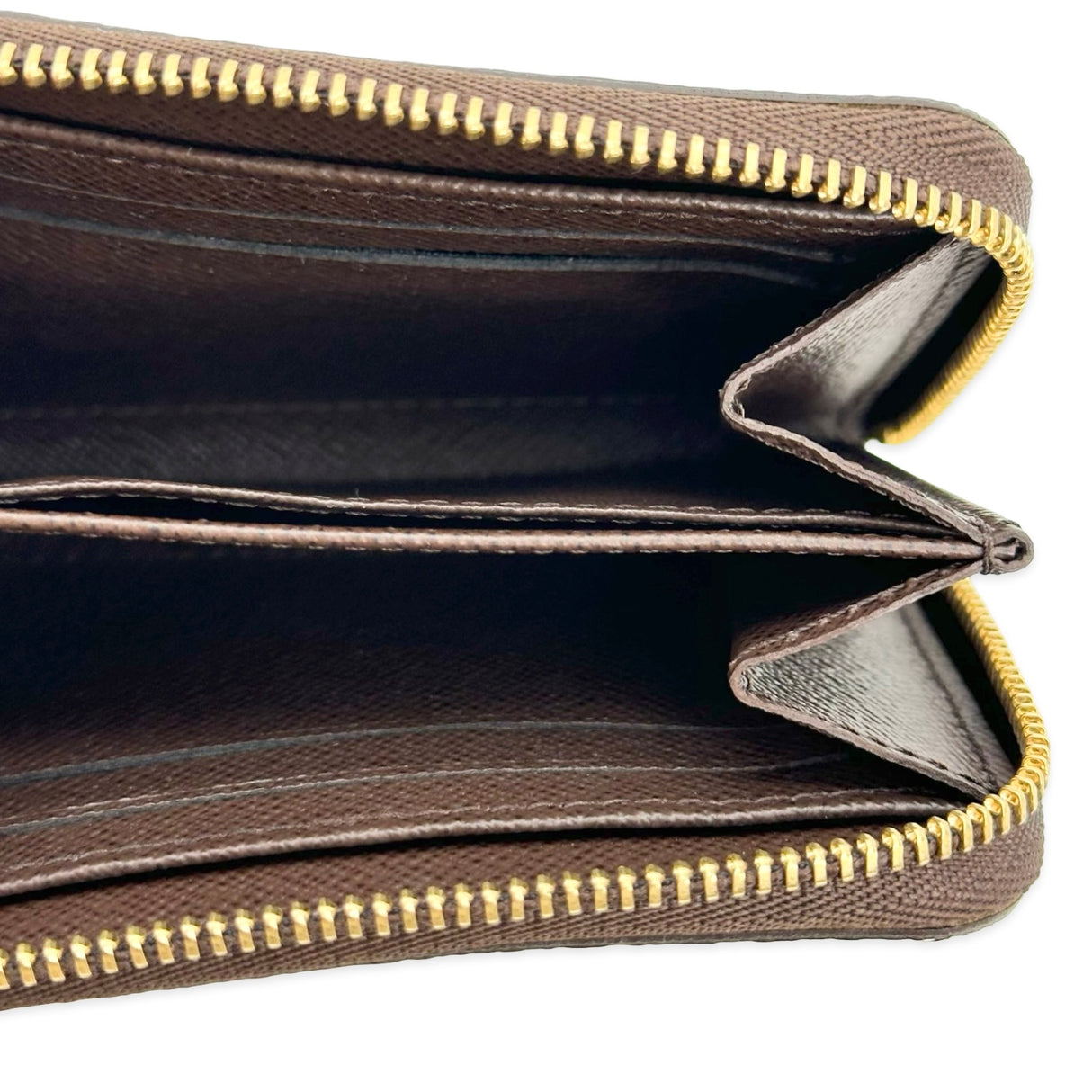 LOUIS VUITTON: Damier Ebene Zippy Coin Purse