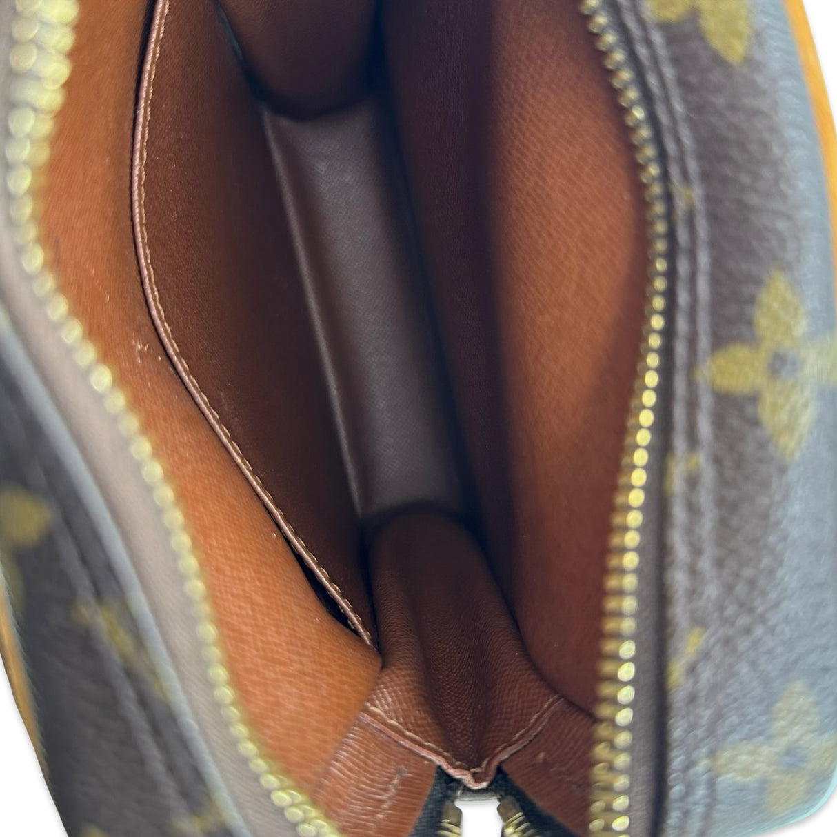 LOUIS VUITTON: Monogram Amazone Crossbody