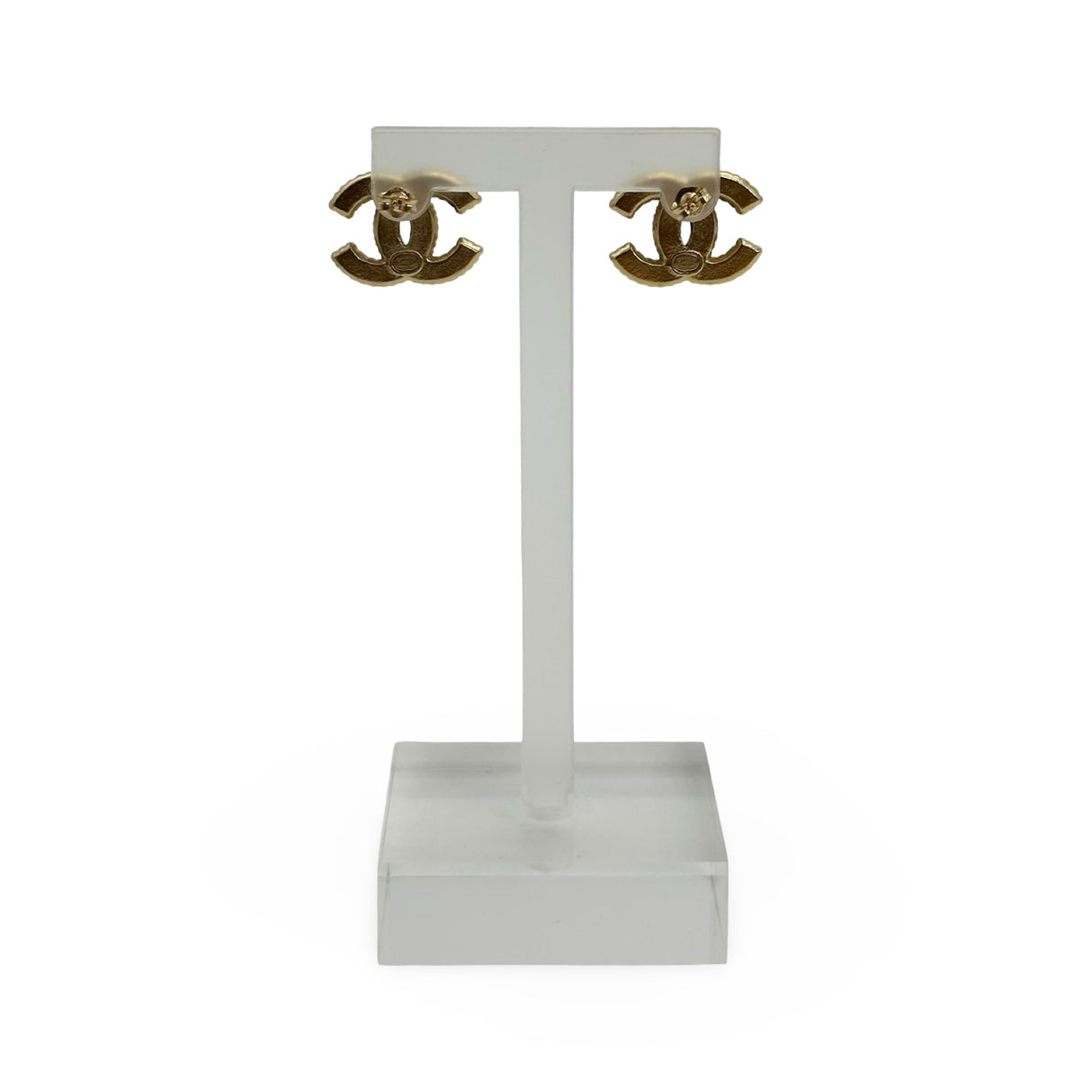 CHANEL: CC Enamel Post Earrings