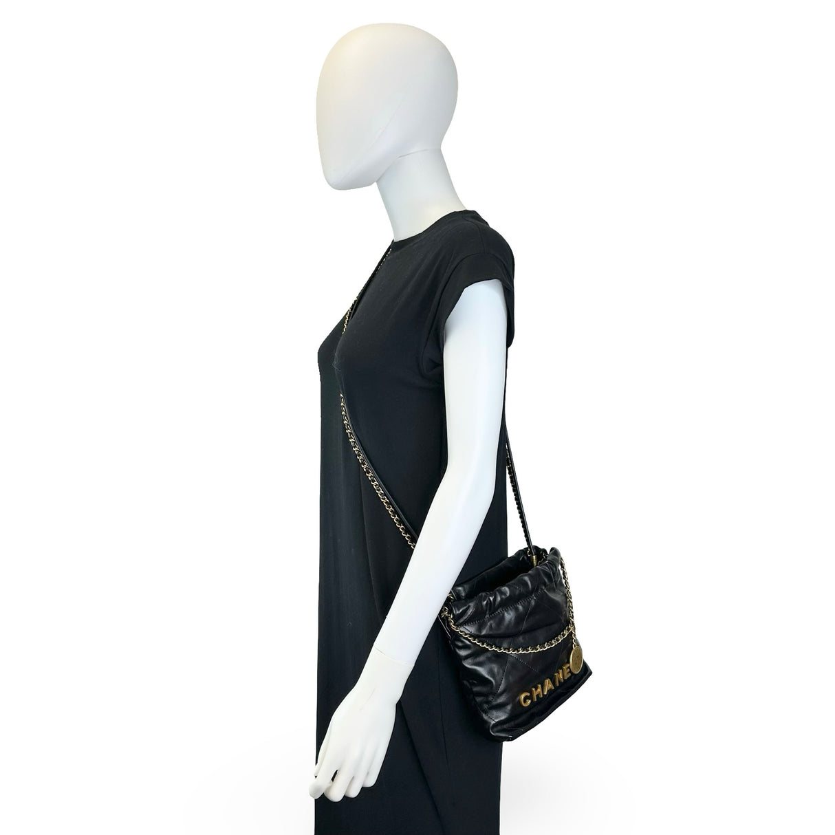 CHANEL: Quilted Calfskin Mini 22