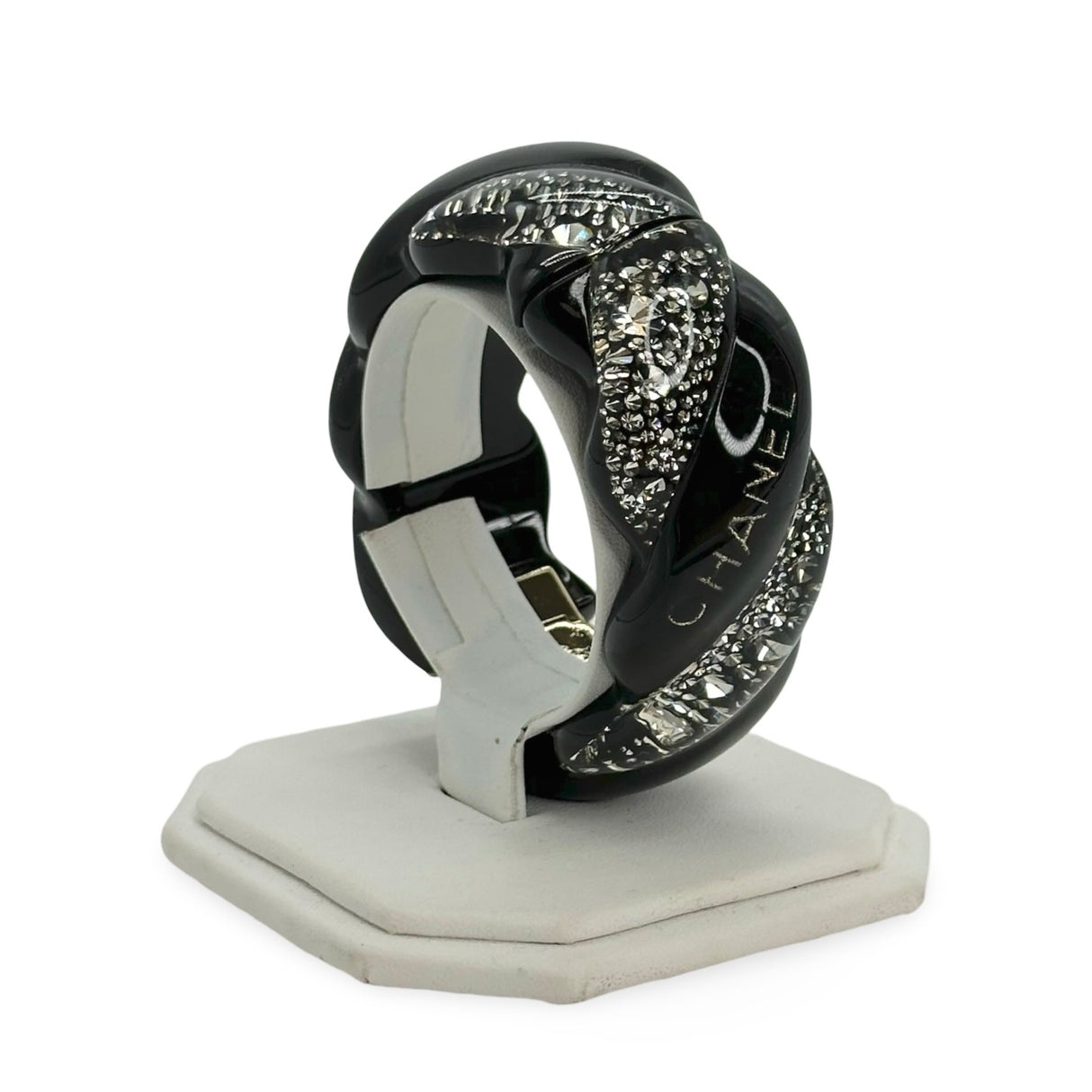 CHANEL: Crystal Resin Bracelet