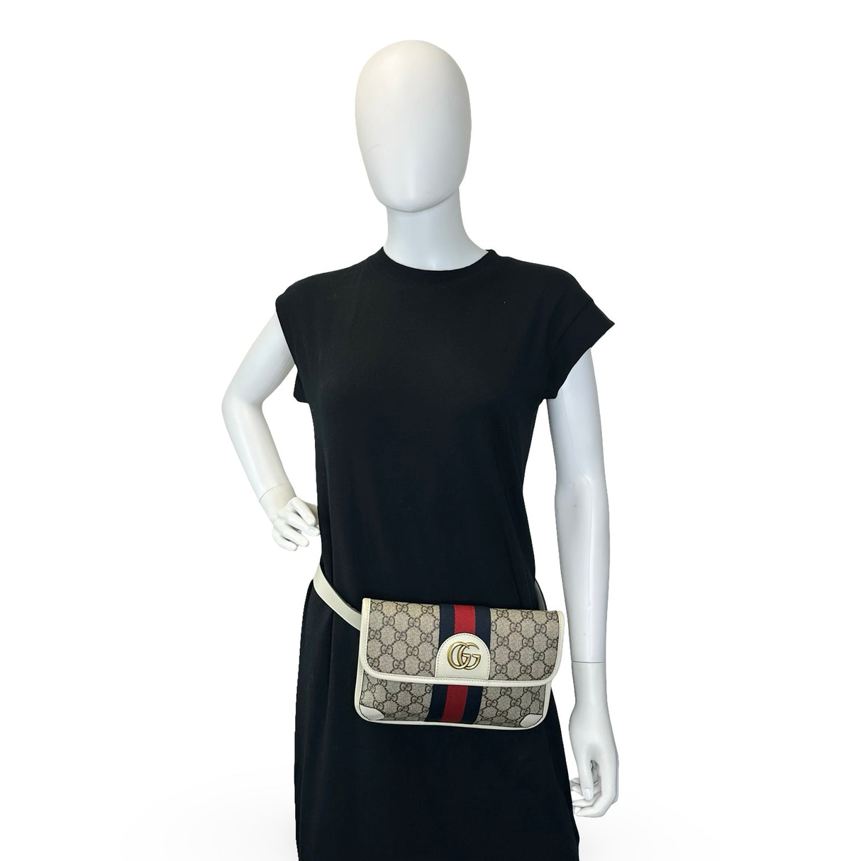 GUCCI: GG Supreme Ophidia Belt Bag