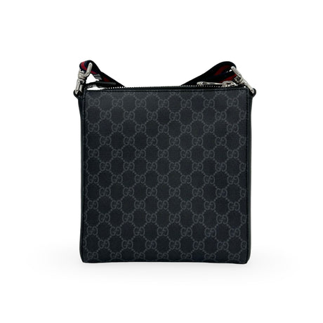 GUCCI: GG Supreme Small Messenger