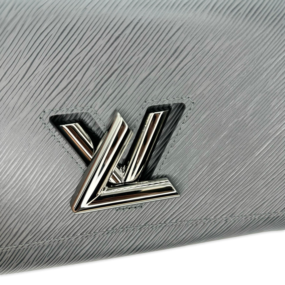 LOUIS VUITTON: Epi Twist MM