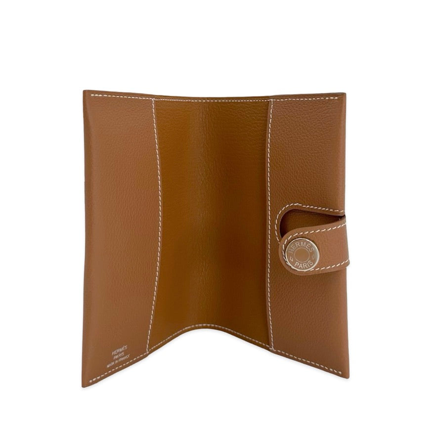HERMES: Calfskin R.M.S. Passport Holder
