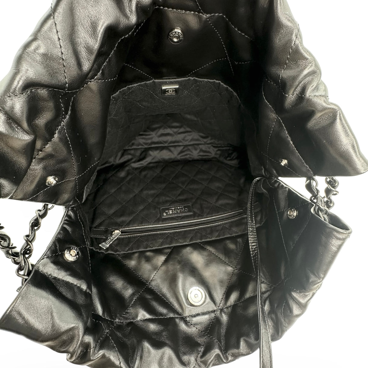 CHANEL: Quilted Calfskin So Black Small 22