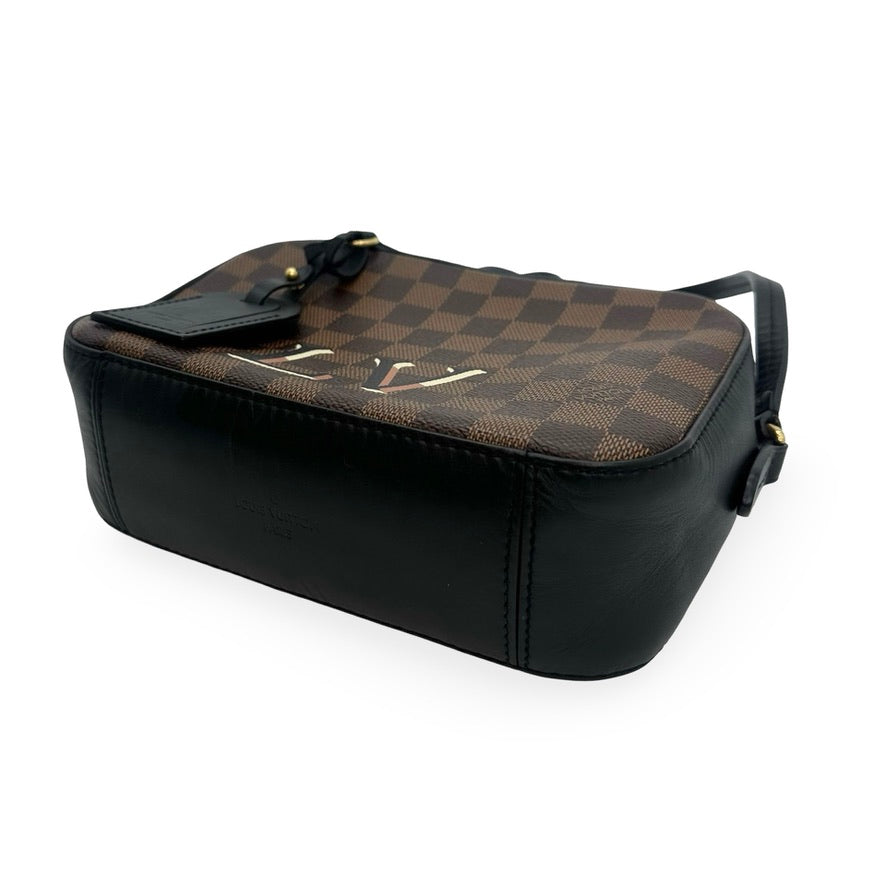 LOUIS VUITTON: Damier Ebene Santa Monica Crossbody