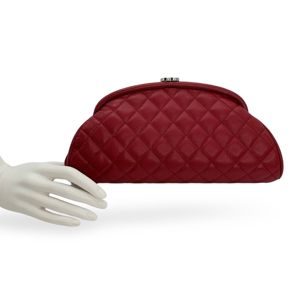 CHANEL: Quilted Caviar Timeless CC Clutch