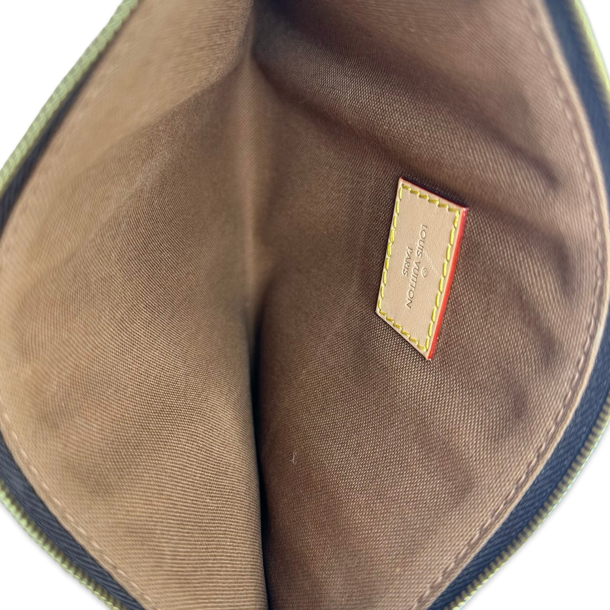 LOUIS VUITTON: Monogram Pochette Wristlet