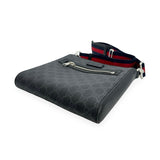 GUCCI: GG Supreme Small Messenger