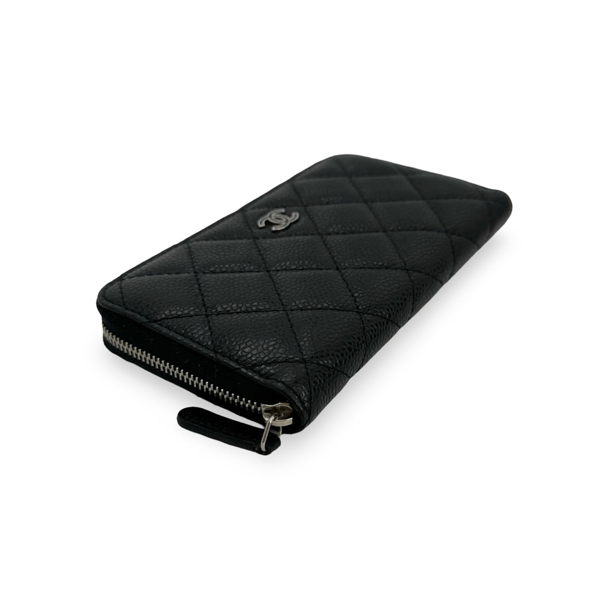 CHANEL: Quilted Caviar Medium Zip Around Wallet