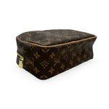 LOUIS VUITTON: Monogram Toiletry 25