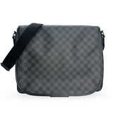 LOUIS VUITTON: Damier Graphite Daniel Messenger GM