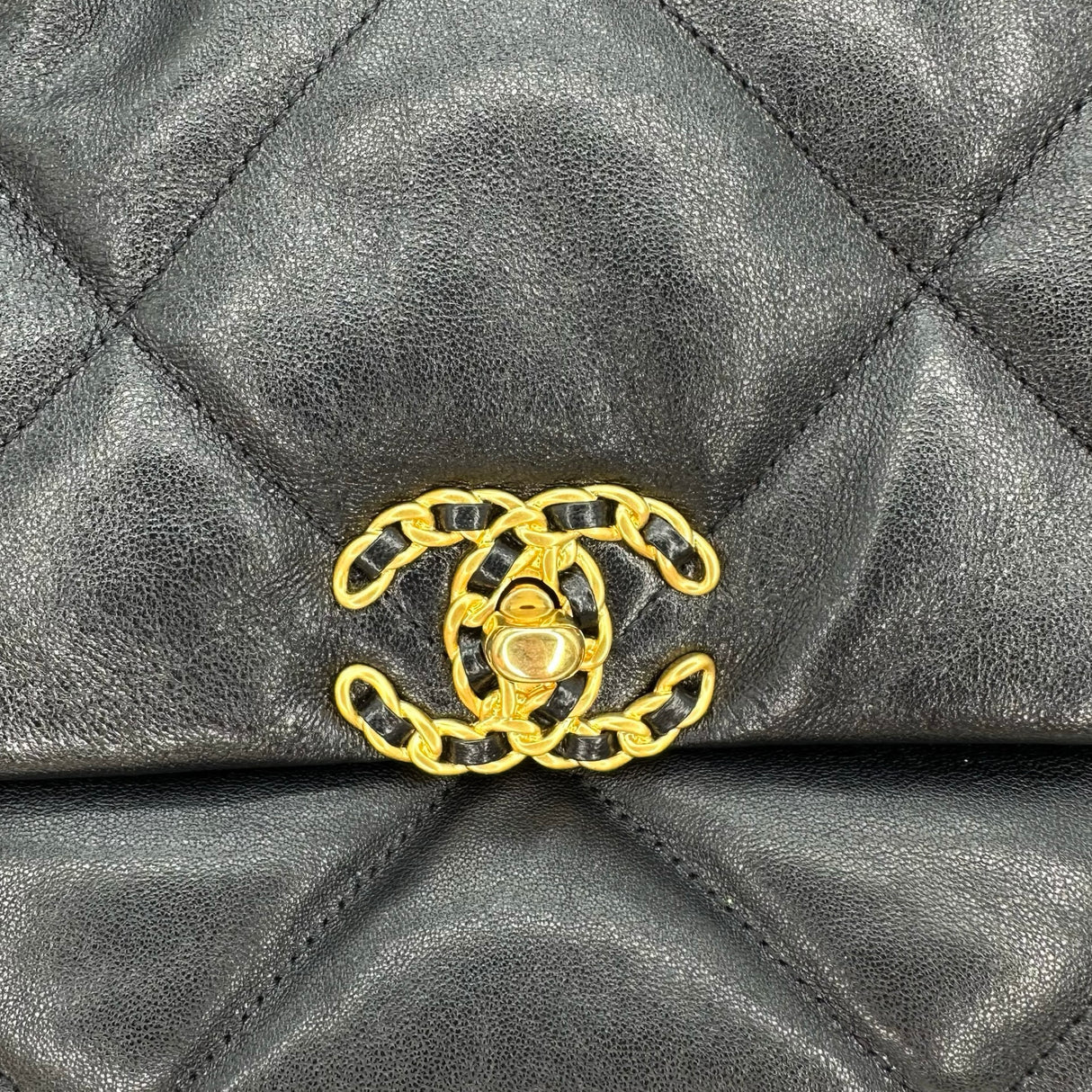 CHANEL: Quilted Lambskin Medium 19 Flap Bag