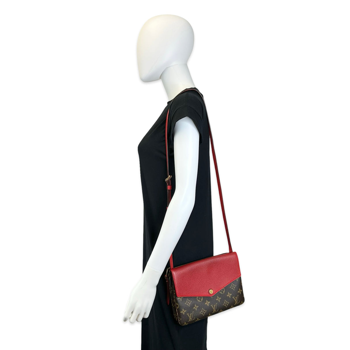 LOUIS VUITTON: Monogram Twice Pochette