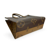 LOUIS VUITTON: Monogram OntheGo MM