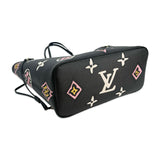 LOUIS VUITTON: Monogram Giant Wild at Heart Neverfull MM