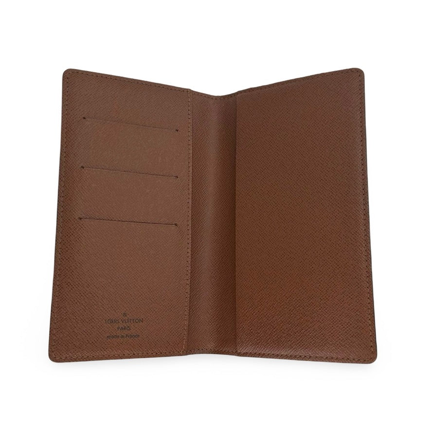 LOUIS VUITTON: Monogram Pocket Agenda Cover