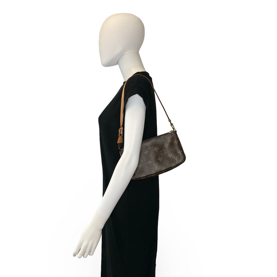 LOUIS VUITTON: Monogram Pochette Accessoires NM