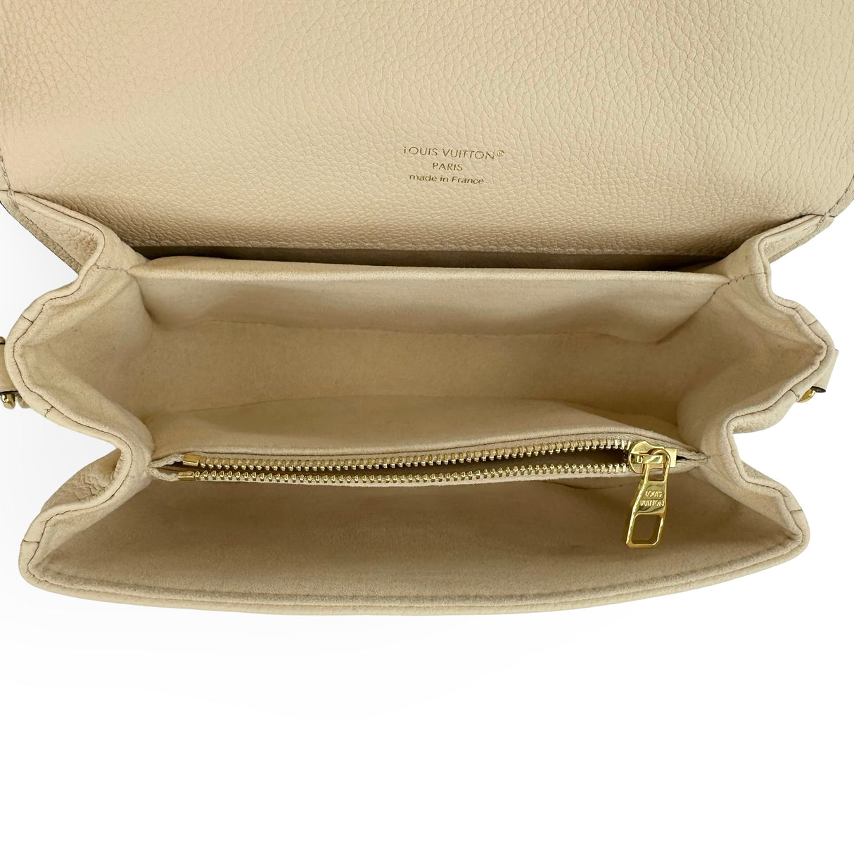 LOUIS VUITTON: Monogram Empreinte Pochette Metis East West