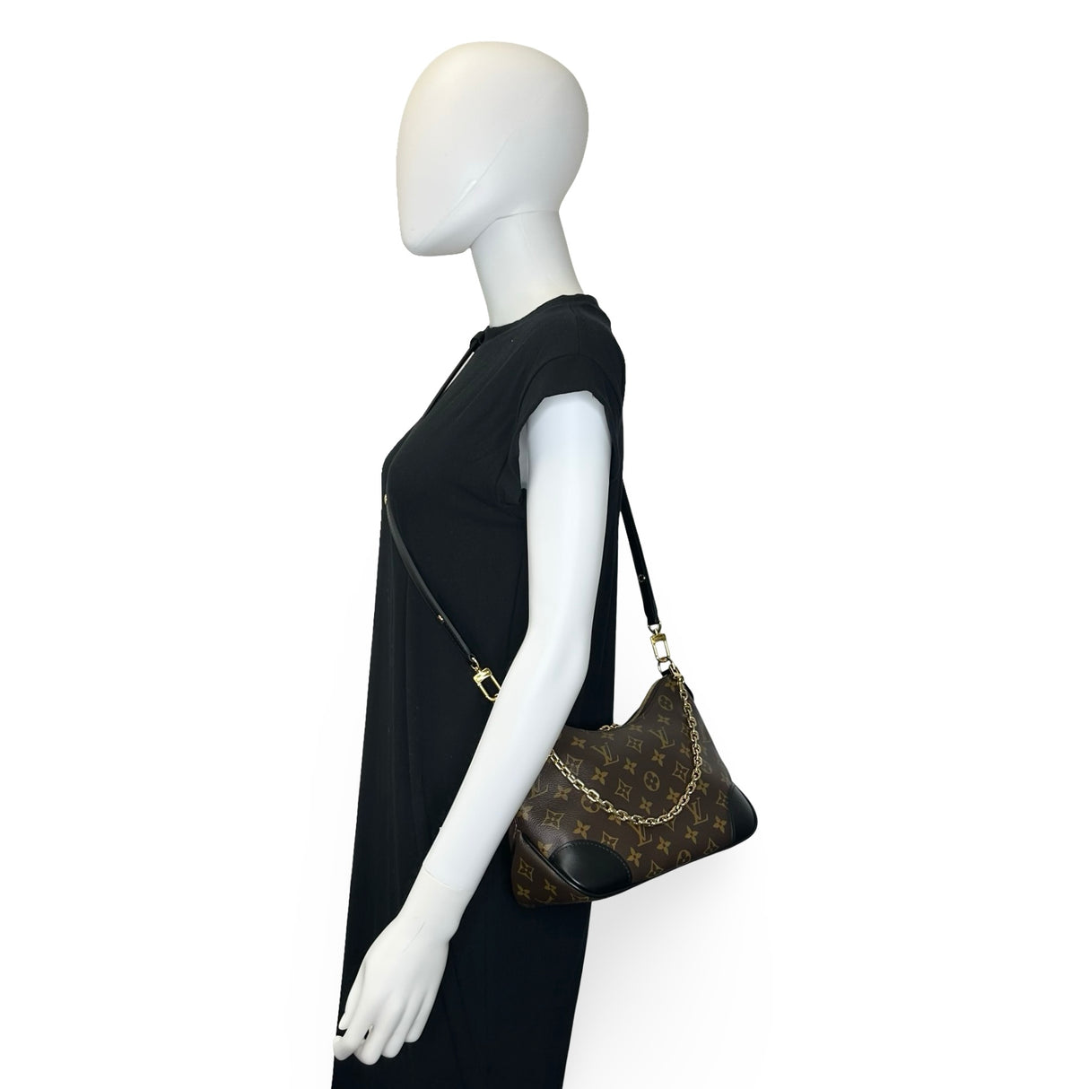 LOUIS VUITTON: Monogram Boulogne NM