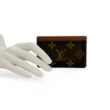 LOUIS VUITTON: Monogram Card Holder