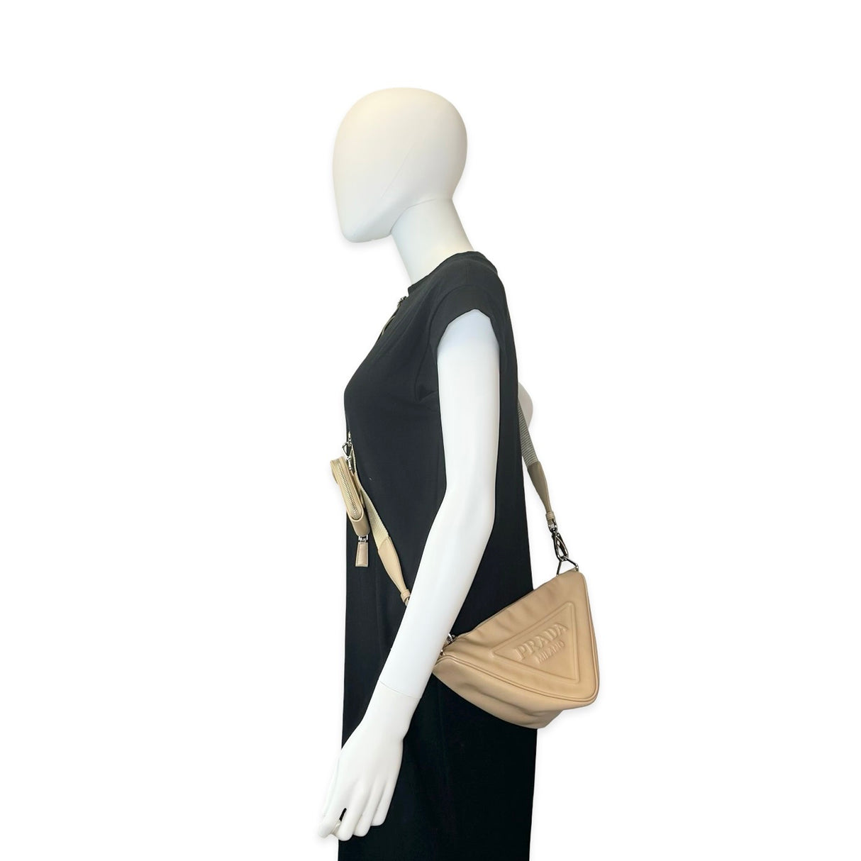 Calfskin Triangle Symbole Crossbody