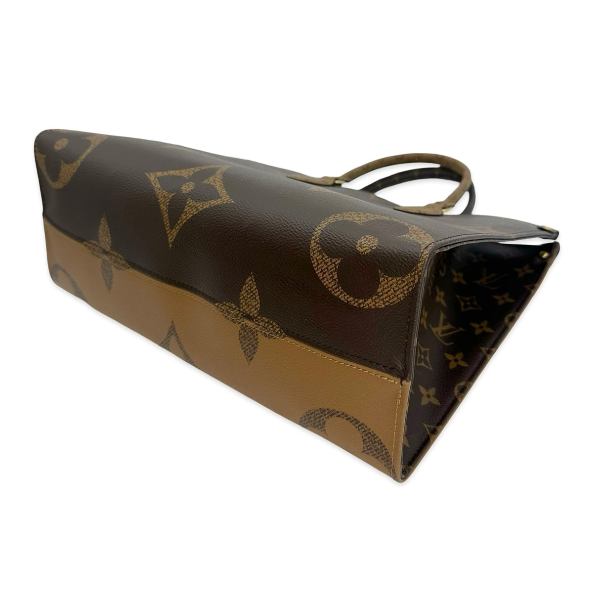 LOUIS VUITTON: Monogram Reverse OntheGo MM