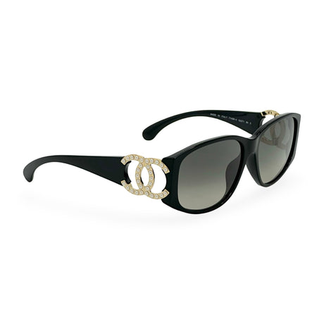 CHANEL: Pearl CC Sunglasses
