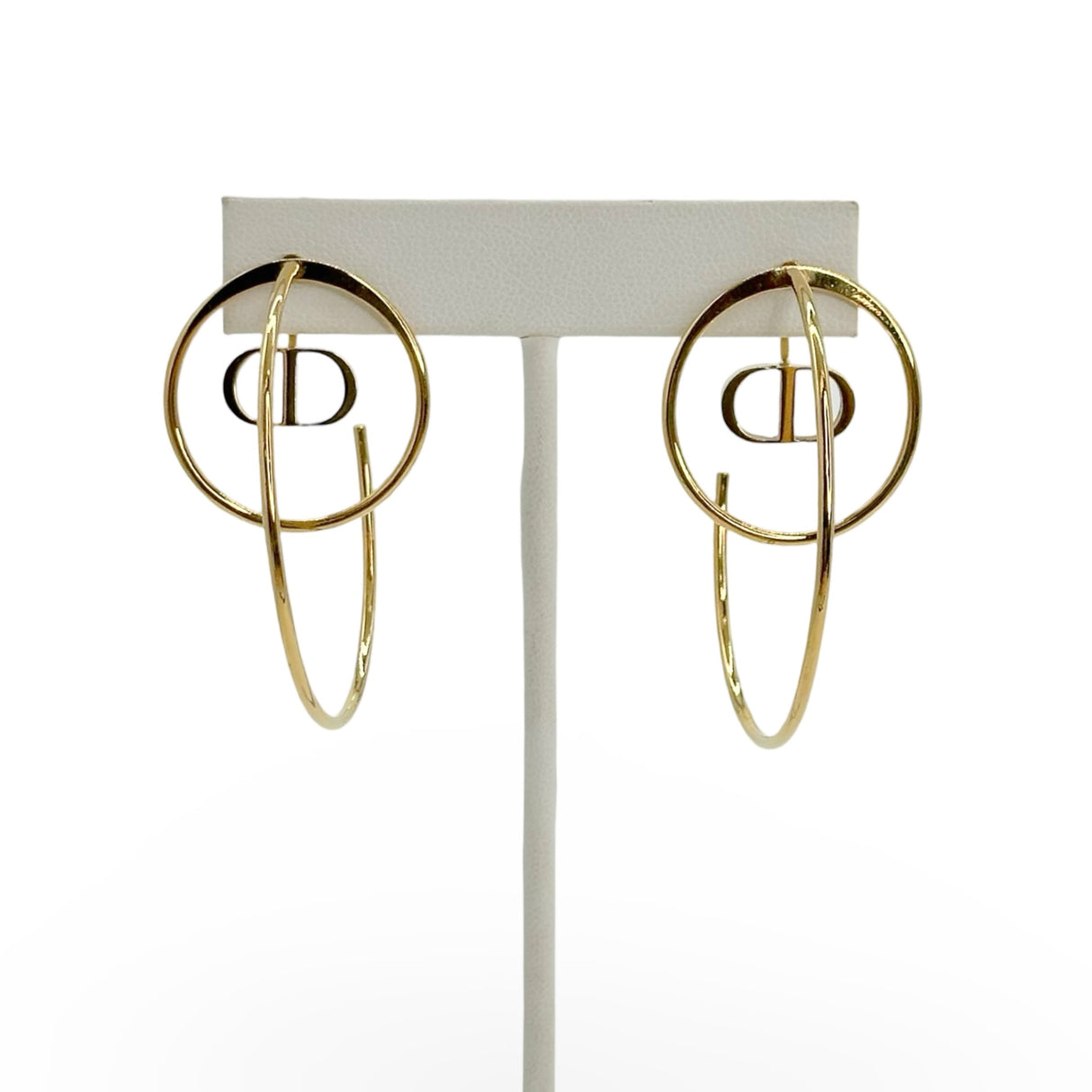 CHRISTIAN DIOR: 30 Montaigne Hoop Earrings