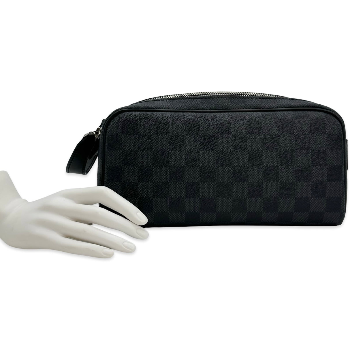 LOUIS VUITTON: Damier Graphite Dopp Kit
