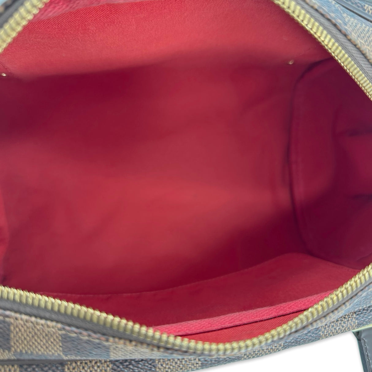 LOUIS VUITTON: Damier Ebene Rivington GM