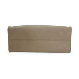 LOUIS VUITTON: Monogram Empreinte Onthego MM