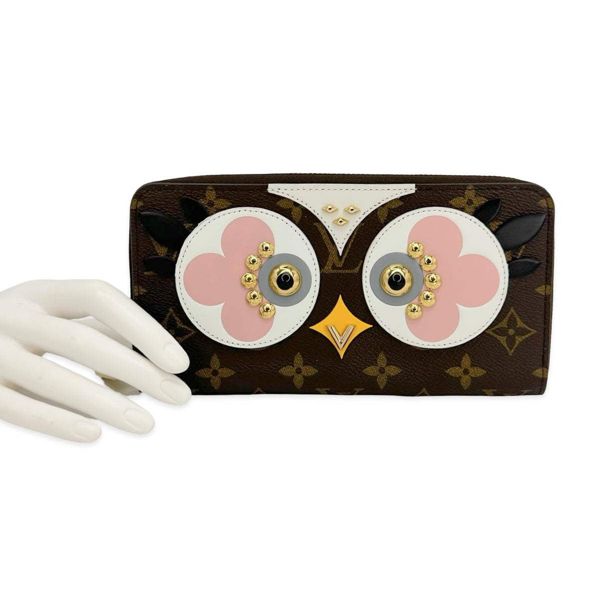 LOUIS VUITTON: Monogram Lovely Bird Owl Zippy Wallet