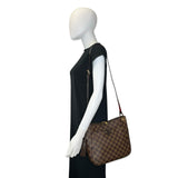 LOUIS VUITTON: Damier Ebene South Bank Besace