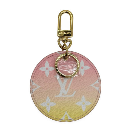 LOUIS VUITTON: Monogram By the Pool Bag Charm