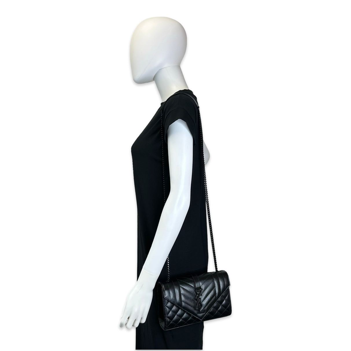 SAINT LAURENT: Grain de Poudre Triquilt Envelope Chain Wallet