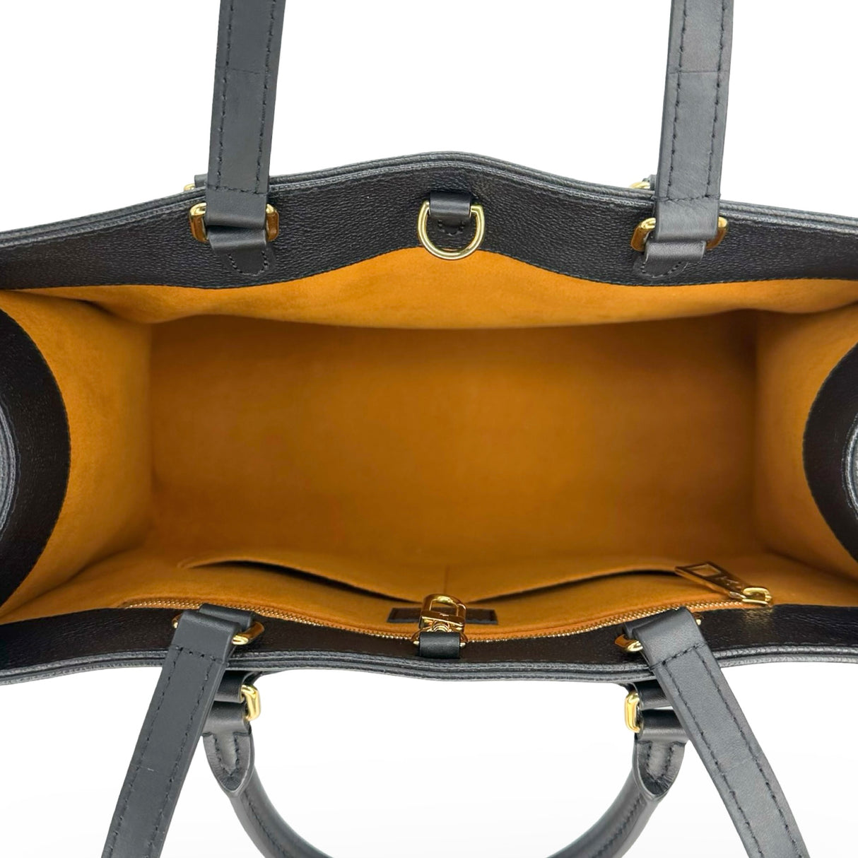 LOUIS VUITTON: Monogram Empreinte Onthego MM