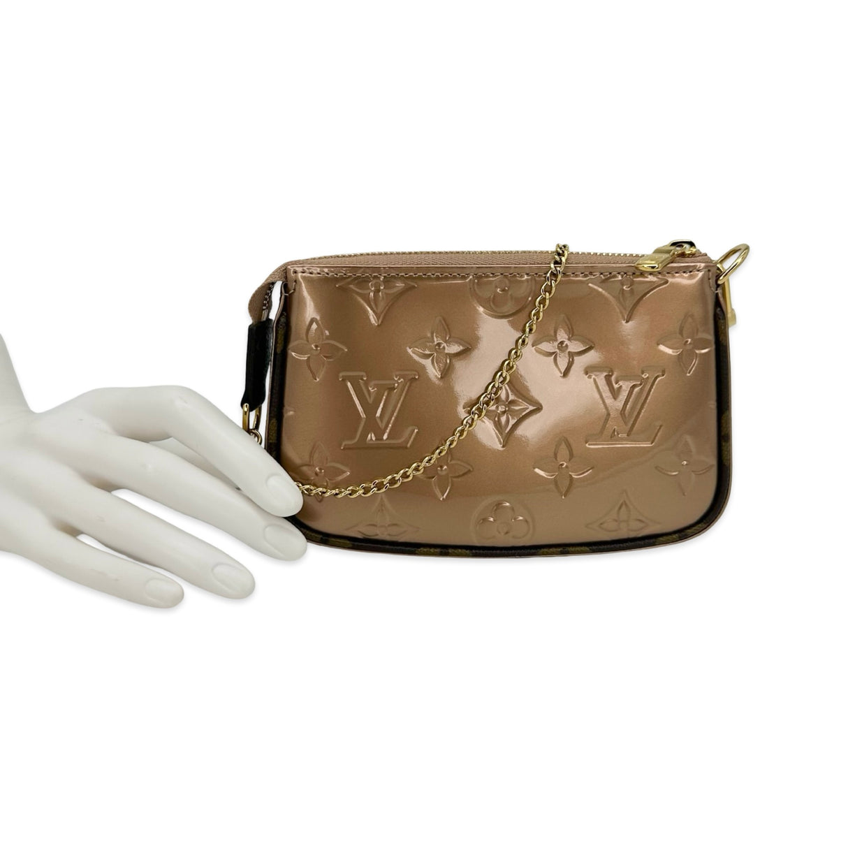 LOUIS VUITTON: Monogram Vernis Mini Pochette Accessoires