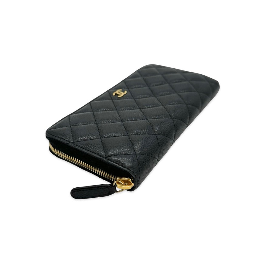 CHANEL: Quilted Caviar Large Gusset Zip Wallet