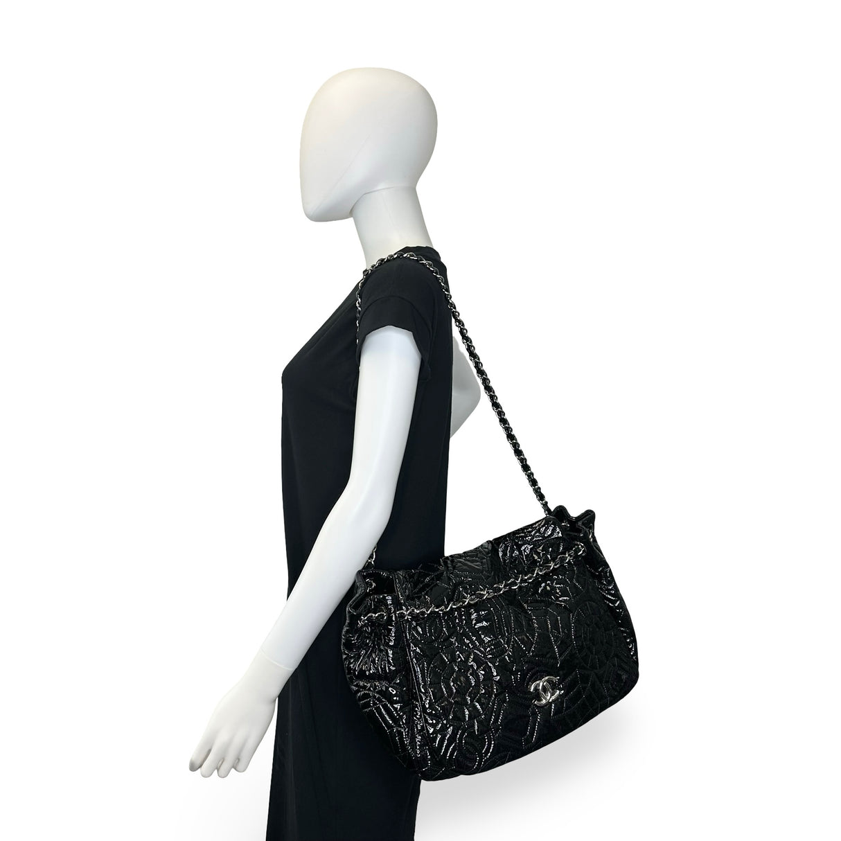 CHANEL: Quilted Vinyl Graphic Edge Accordion Flap Bag