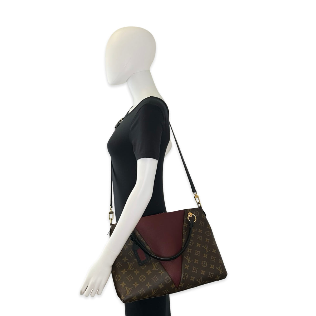 Louis Vuitton Monogram V Tote