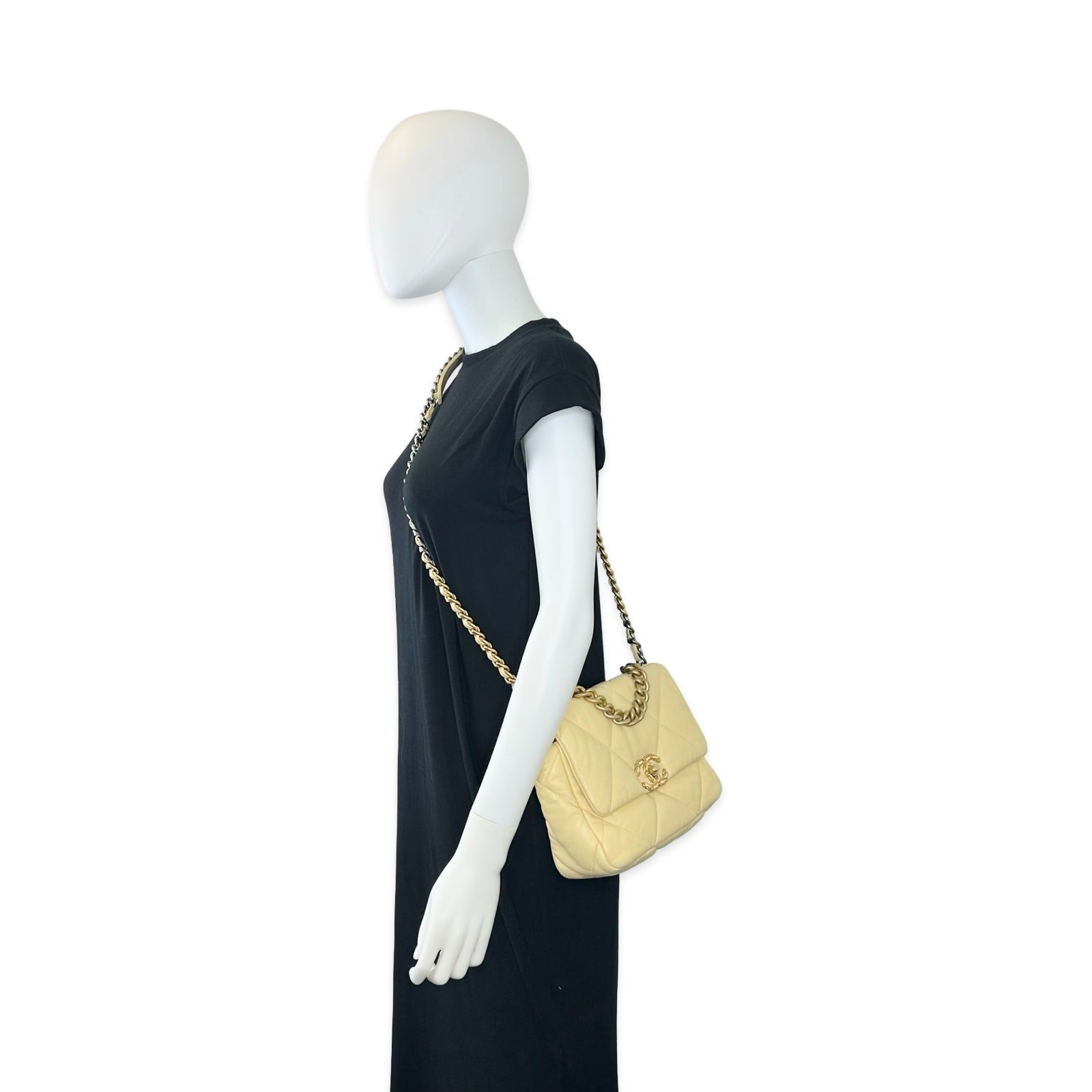Chanel Small 19