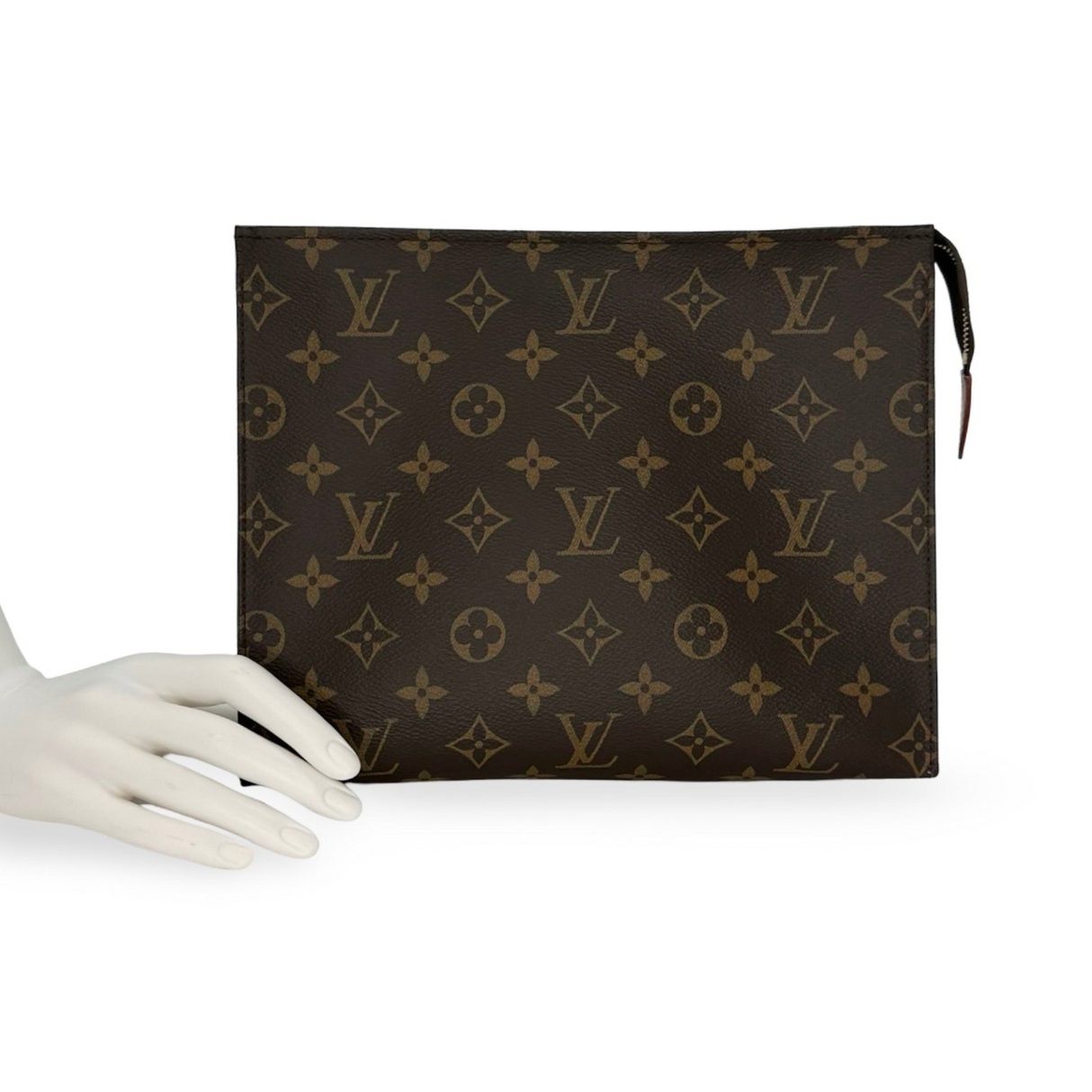 Monogram Toiletry 26