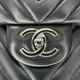 Chevron Quilted Lambskin Maxi Classic Double Flap