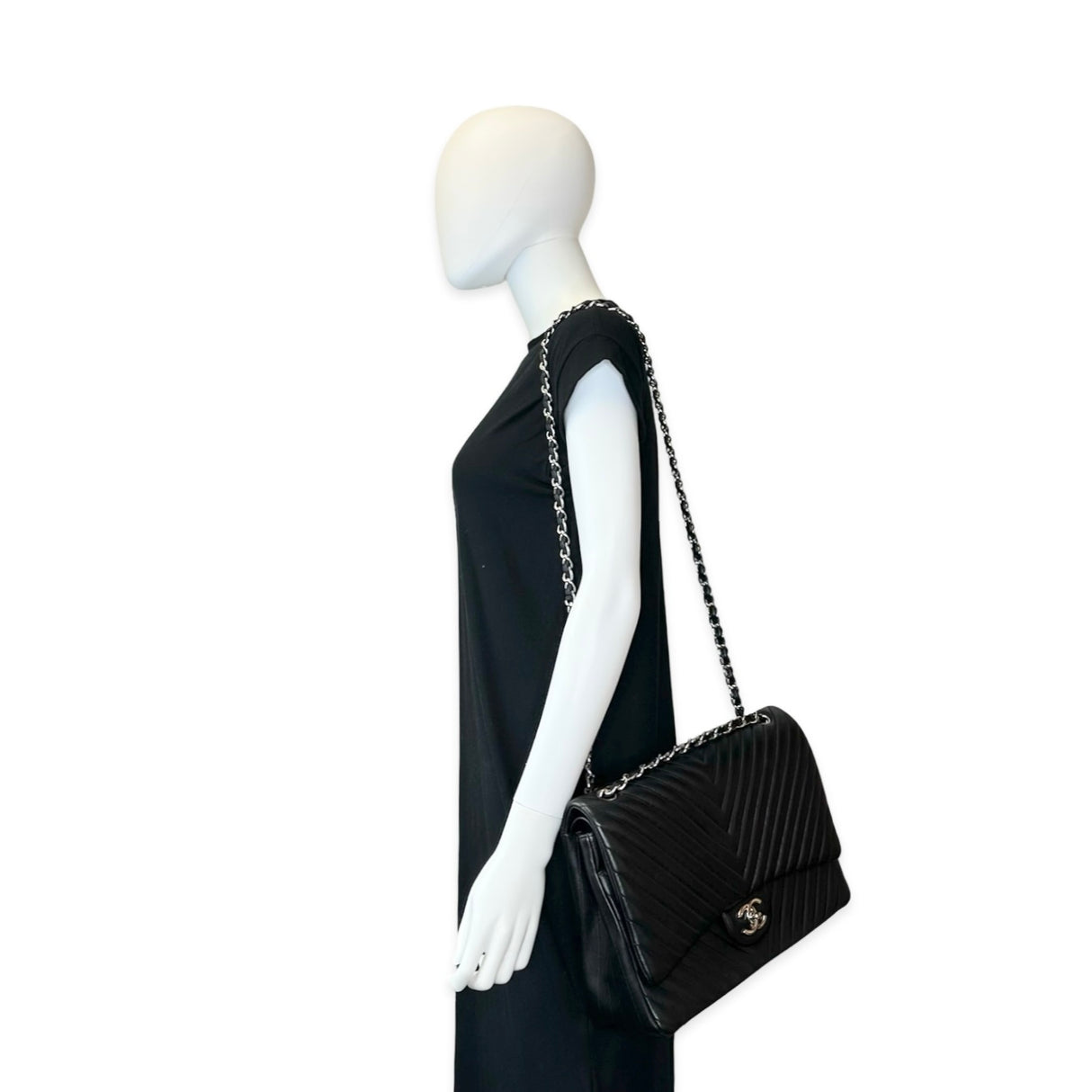 Chevron Quilted Lambskin Maxi Classic Double Flap